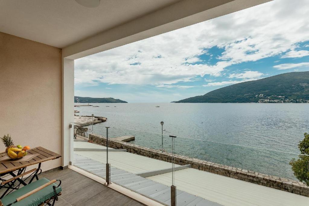 Apartments Joy Herceg Novi Exterior foto