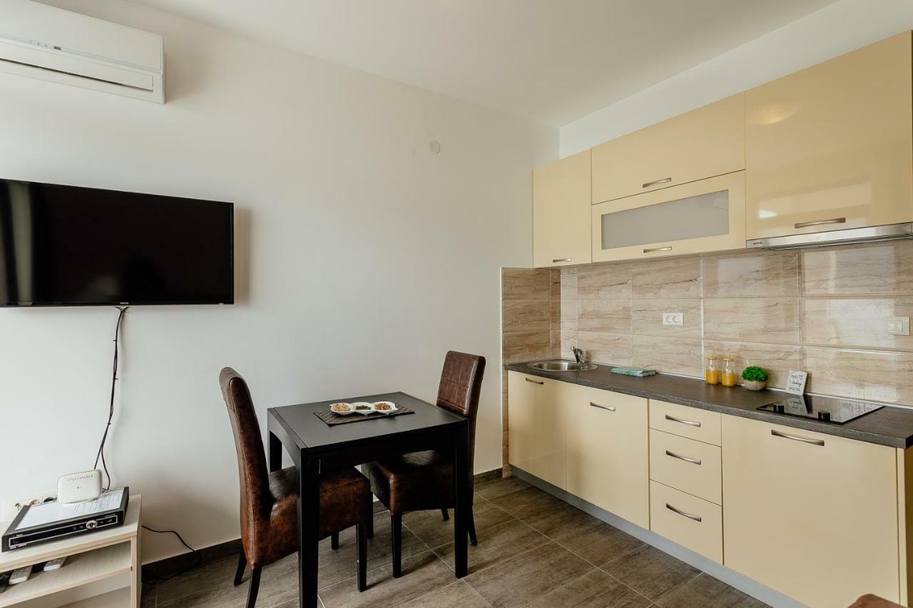Apartments Joy Herceg Novi Exterior foto